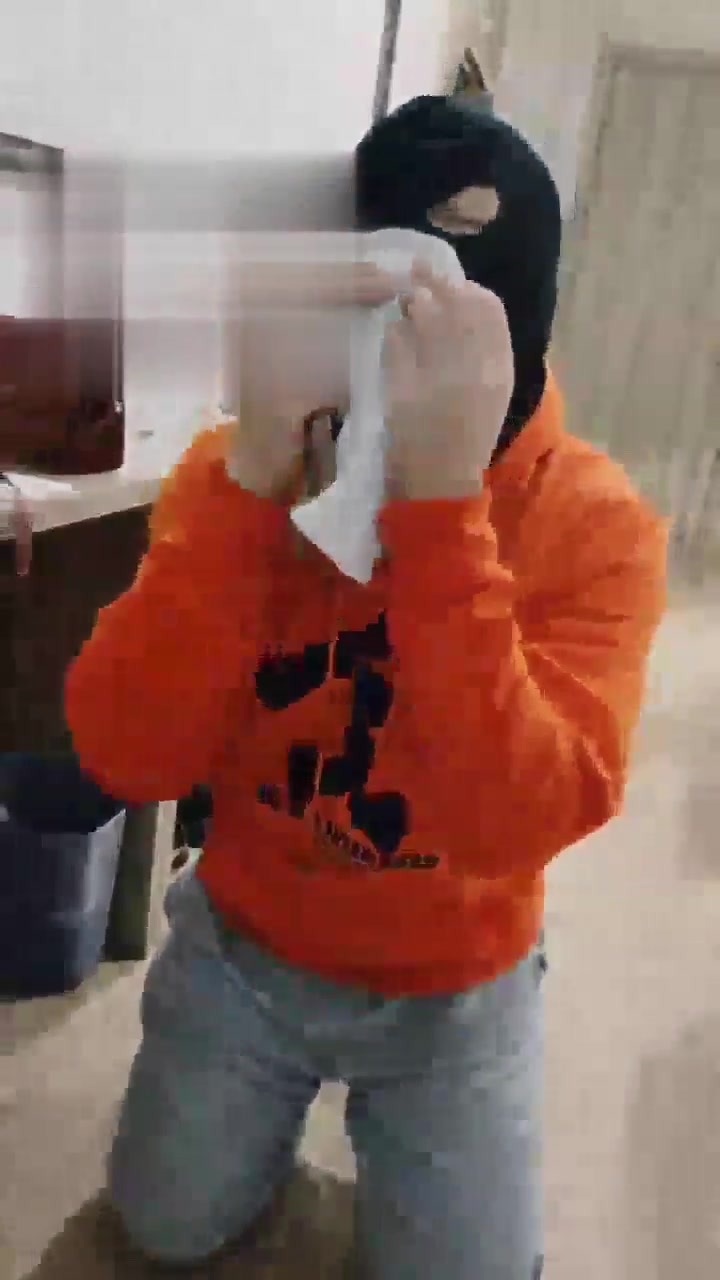 辣吃多的辣妹 调教 除臭11天的鞋袜