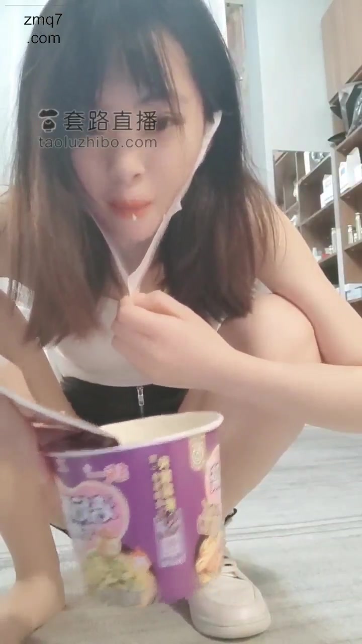 丫丫 夹头调教