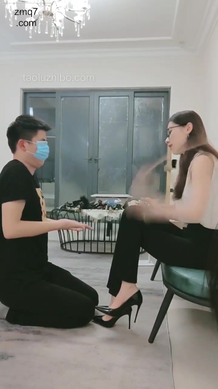 霁月 调教 拧耳朵 喝狗尿