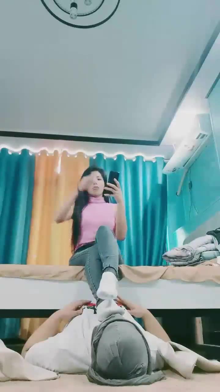 重庆安琪 调教家奴 靴子除臭