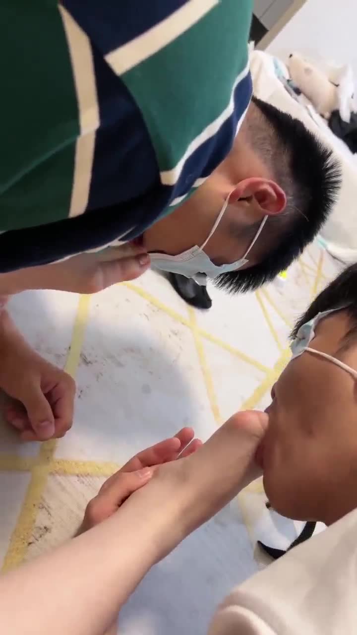 木秋 坏姐姐欺负贱货 笑得太开心