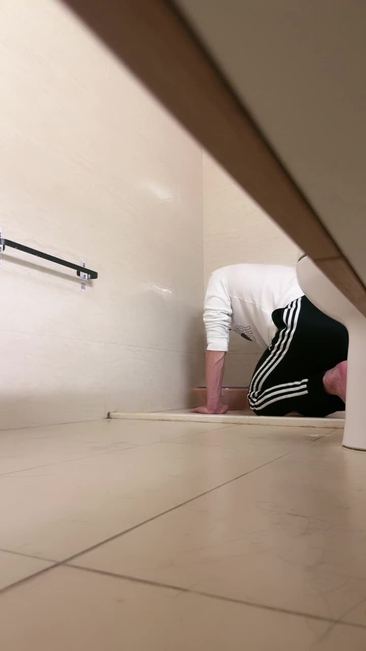 奈奈 开发马桶