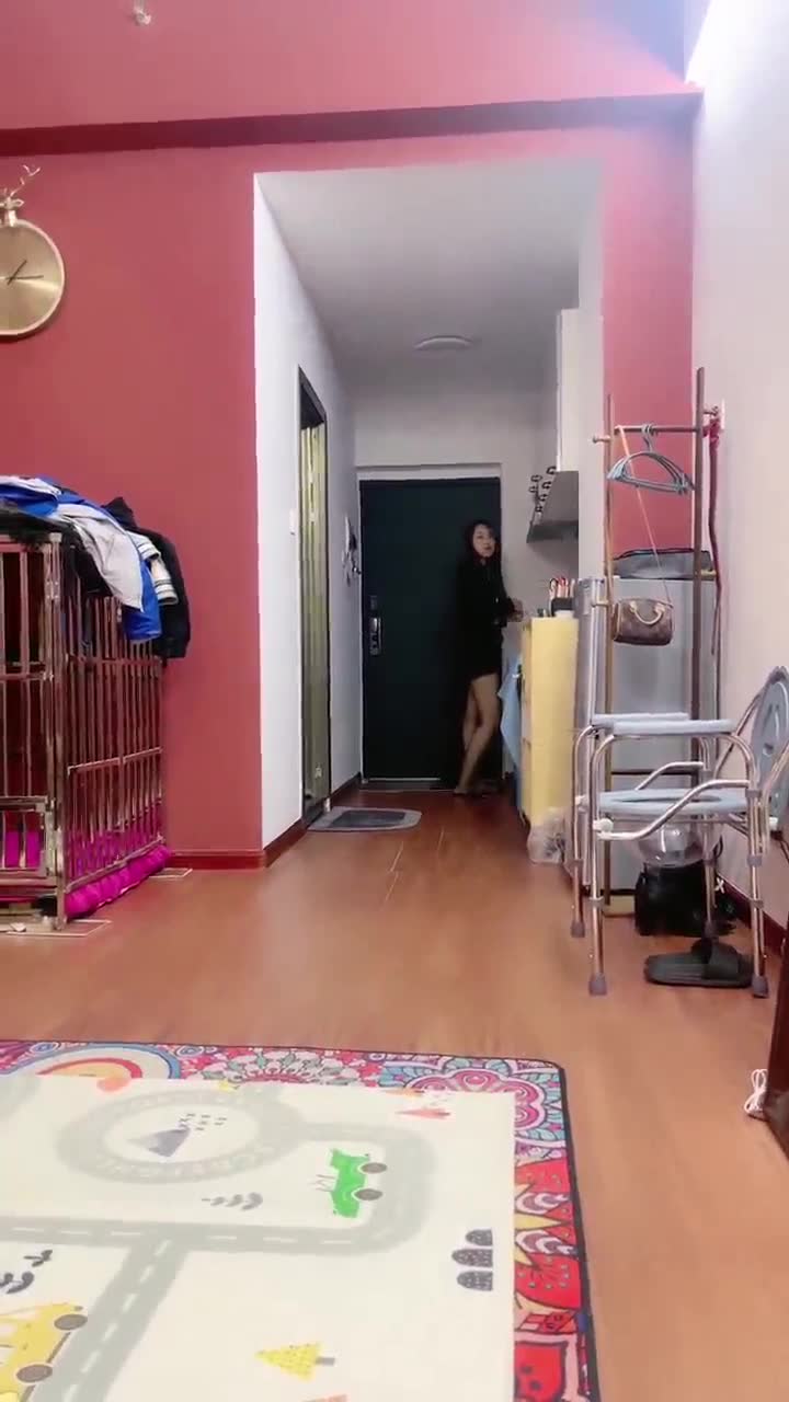 小祖宗 修复版 剧情 送外卖的居然敢惹我