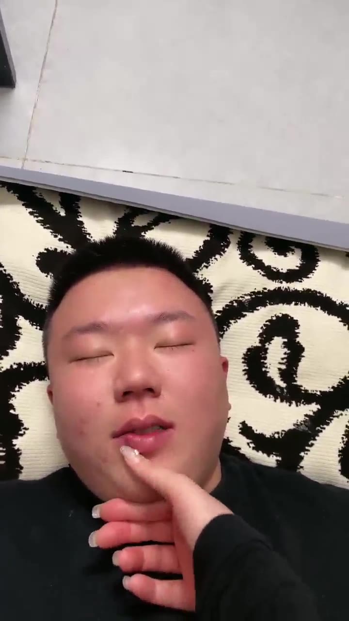 银儿 天生素人女王 第一次接触毁三观的天赋