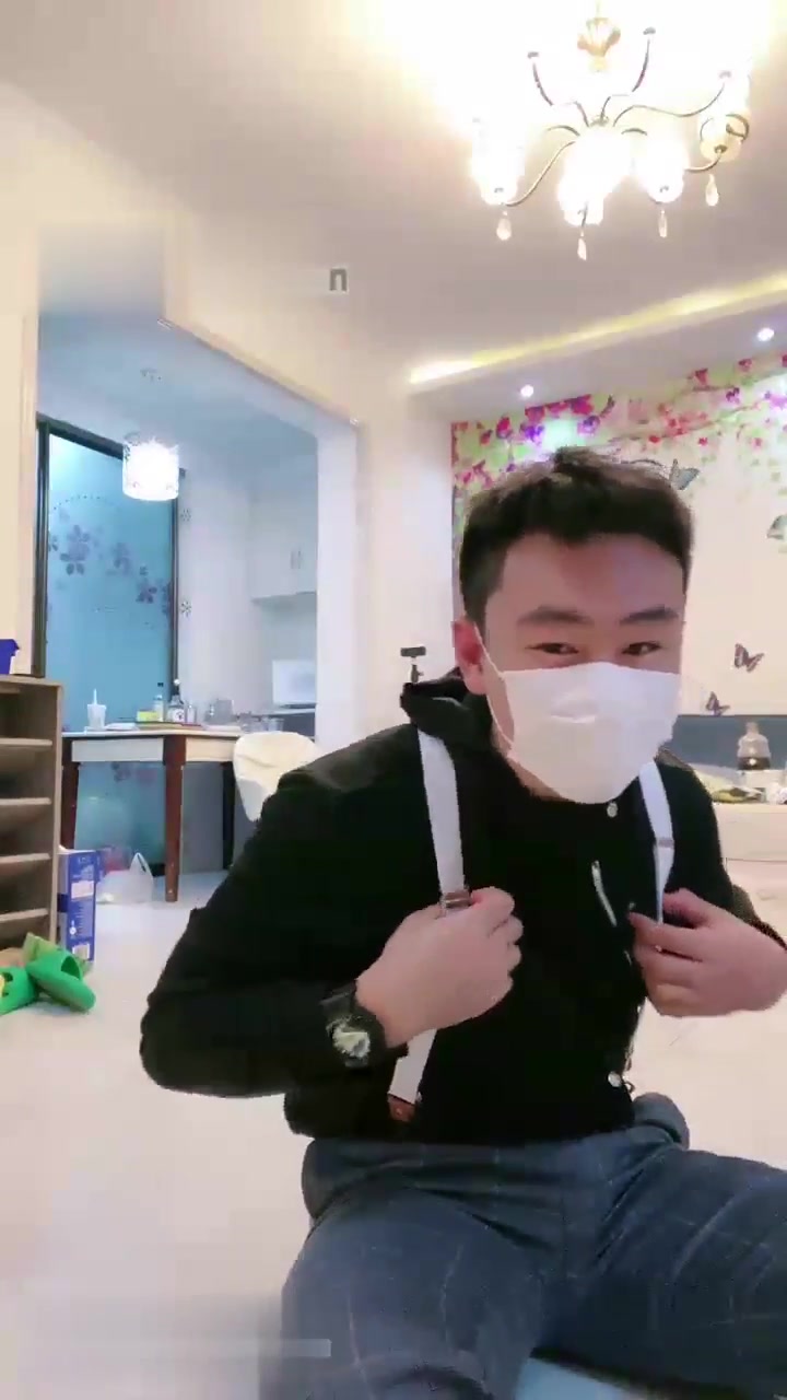 罗宾 暴躁评委 暴打练习生