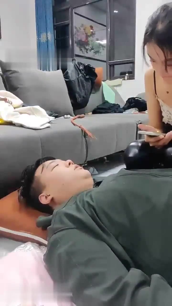 牙总的小宝 被主子掰弯