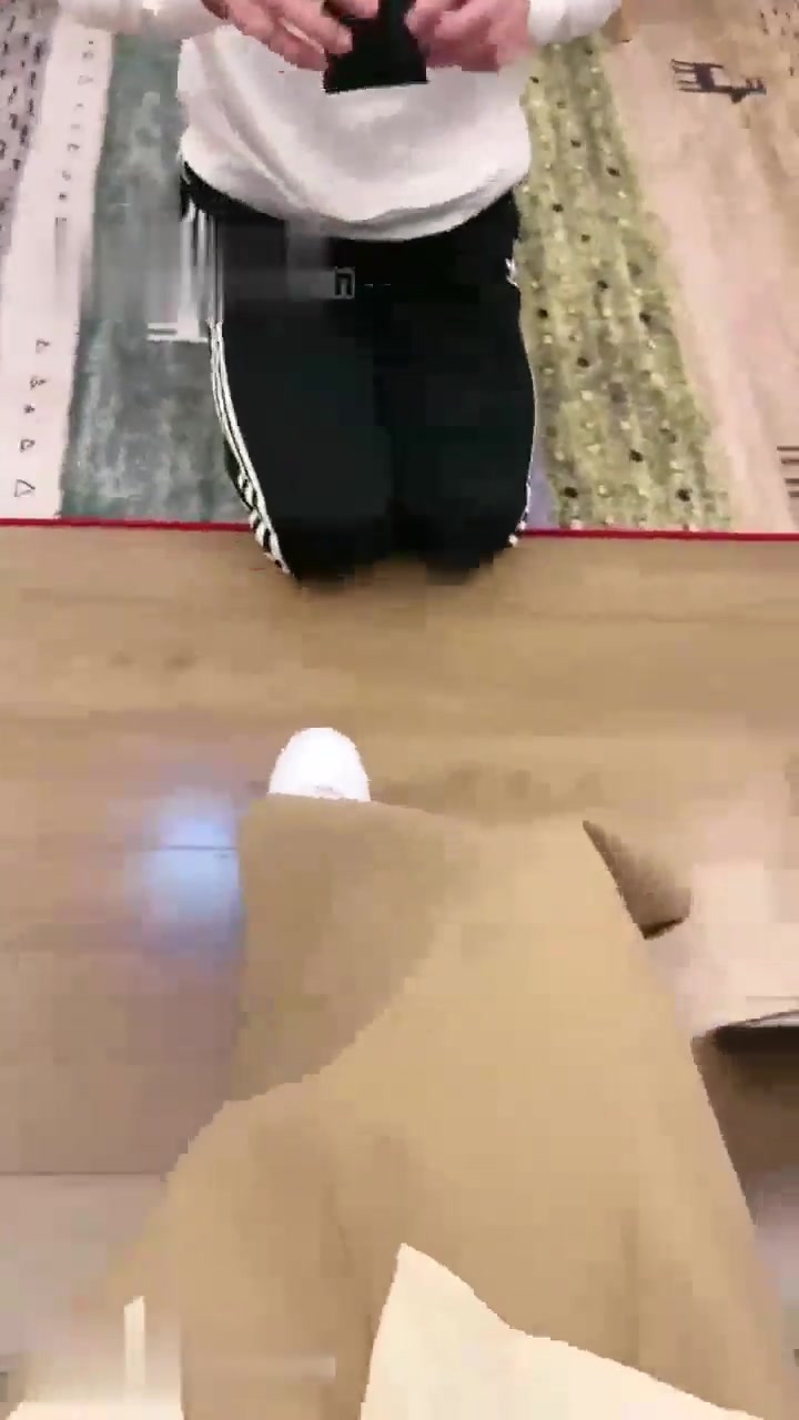奈奈 长裙 羞辱健身房小哥哥