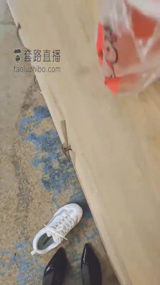 柠萌小主 调教 狗蛋给你踢爆