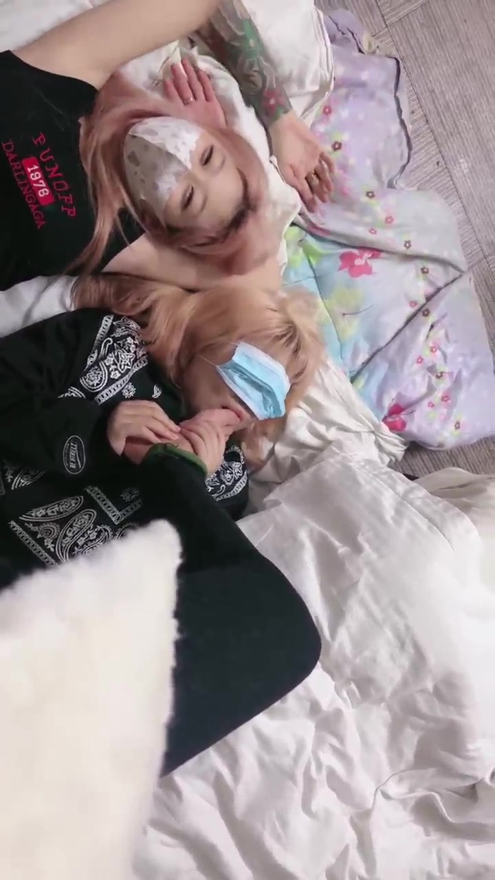 洪兴十三妹 和闺蜜找亲妈