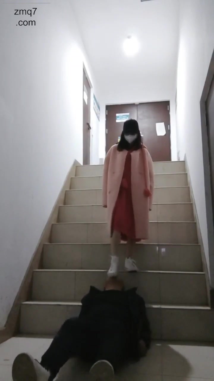 丫丫 卑微的玩物