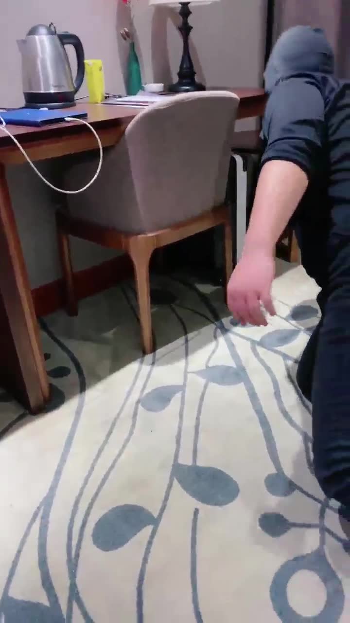 骨精精 调教双狗
