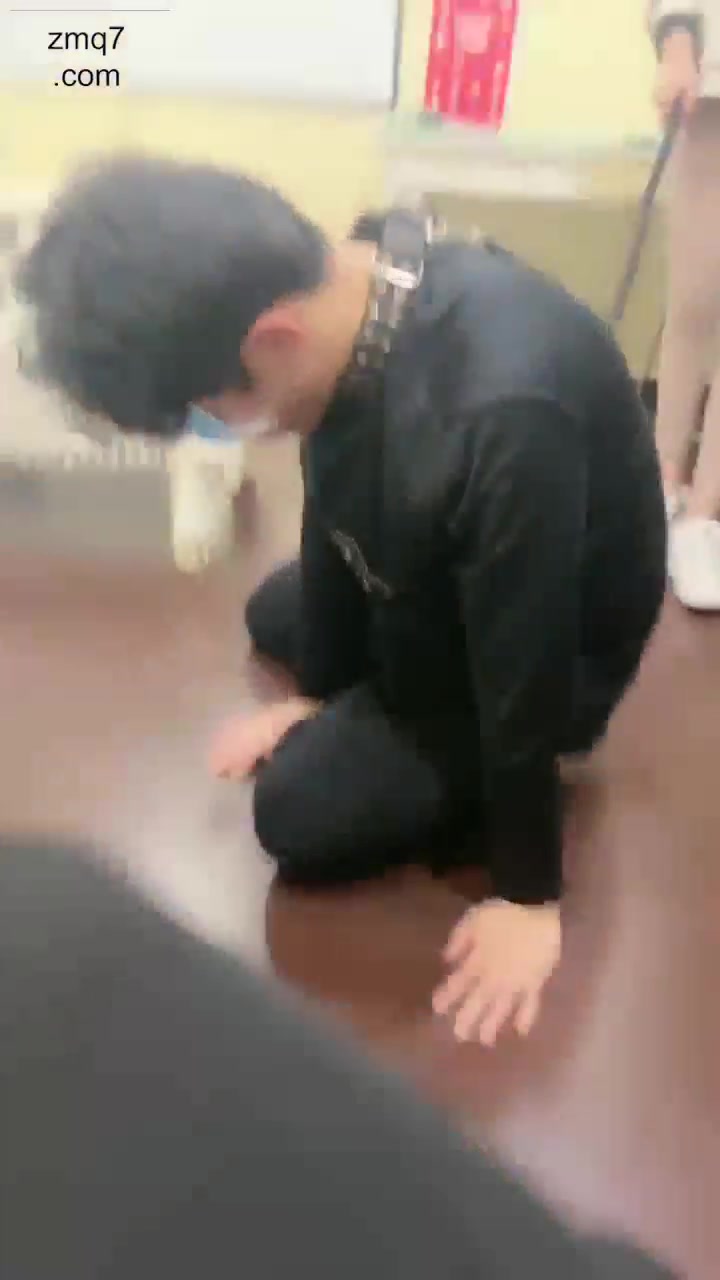 南星 调教 和模特闺蜜暴虐大学学长