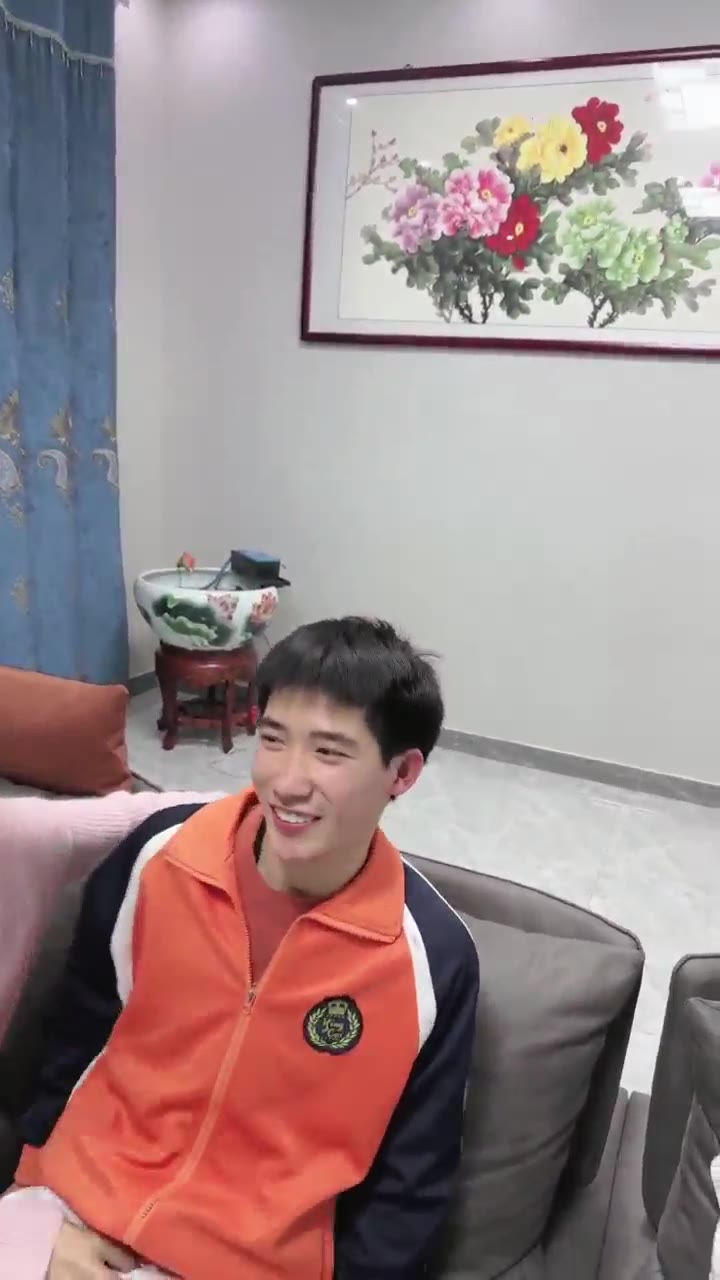 牙乖乖 剧情 给高中生打开新世界