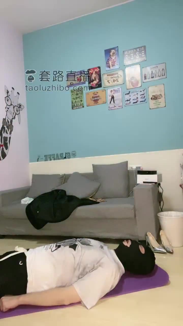 嘉文 调教新奴 别害羞 很快就熟练了