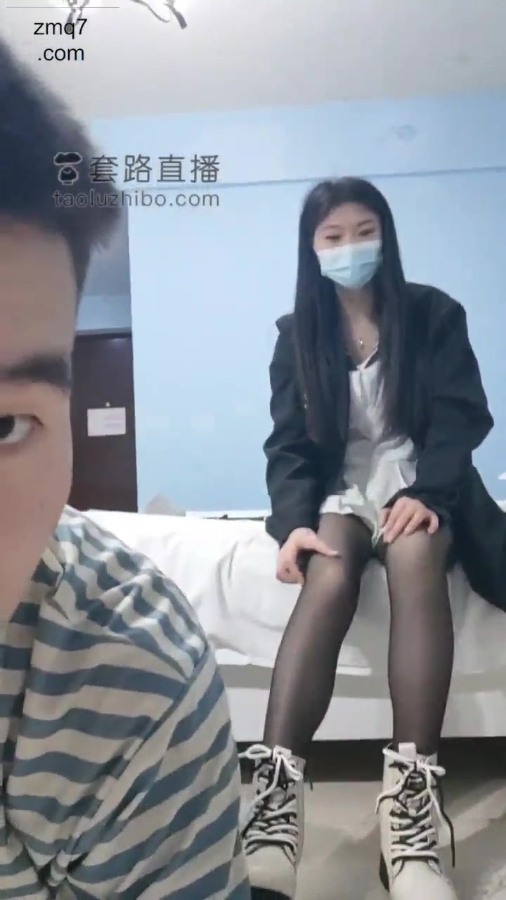 重庆男神 被178高的学生女王的首次调教