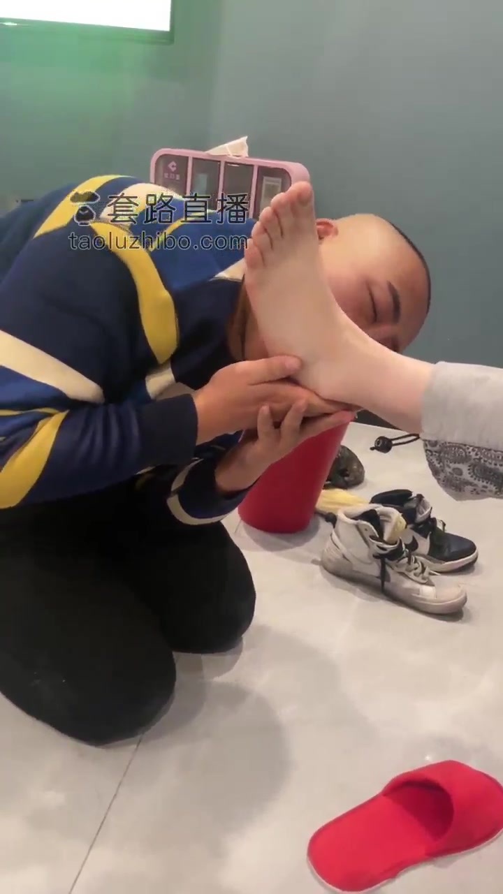 至尊情侣 厕所调教