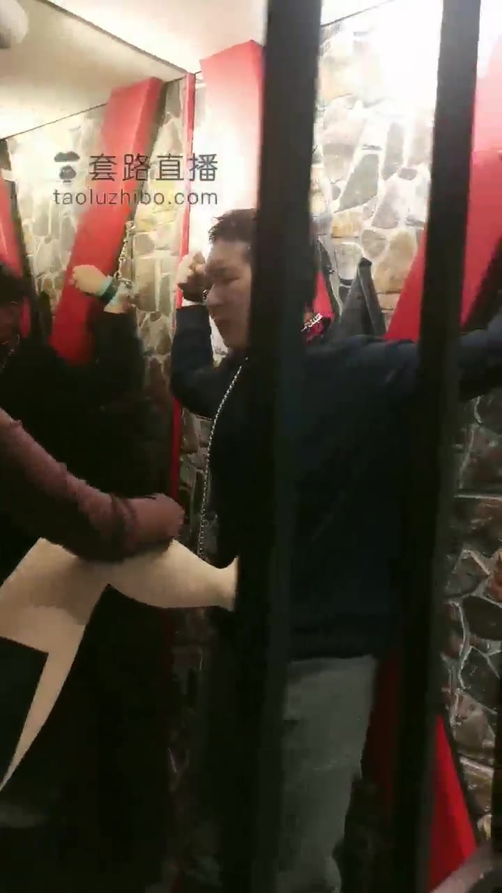 明明 找潘妮女神上课