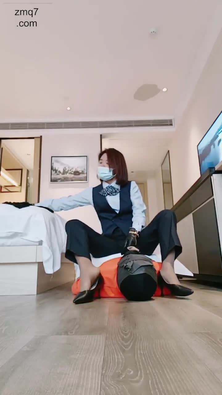 芊兮 闷不死你