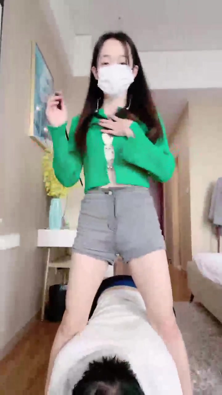 子衿 调教高个子的研究生