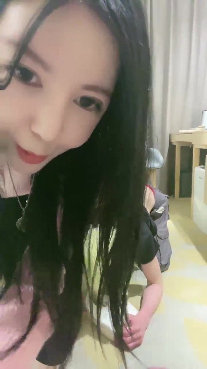 陈甜女帝 新年开发素人