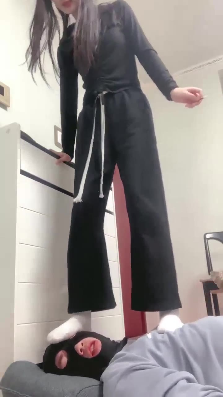 与精神小妹的那些事 重度踩踏