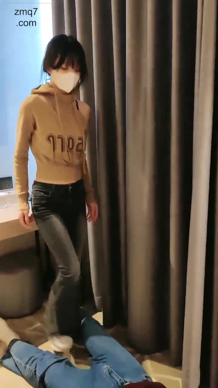 暴力美学 人肉毯子 跳踩 跺废