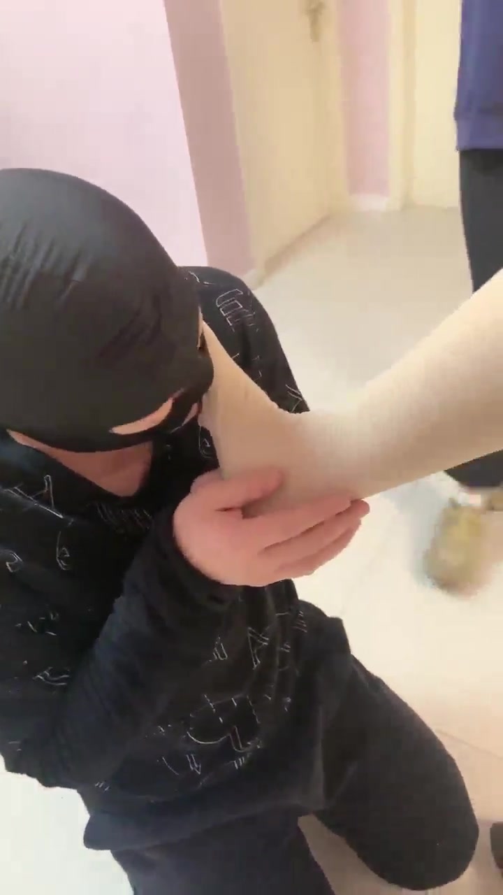 与精神小妹的那些事 鞋底抽打耳光