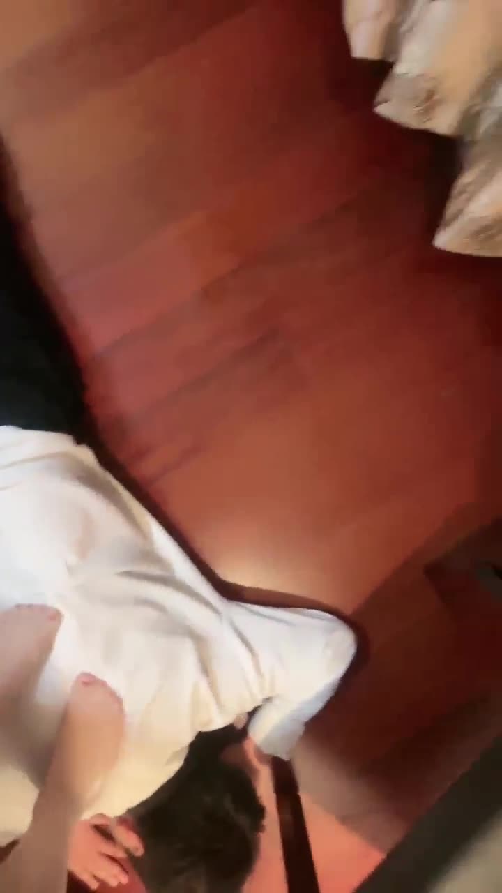 桃幼幼 剧情 女上司故意刁难下属