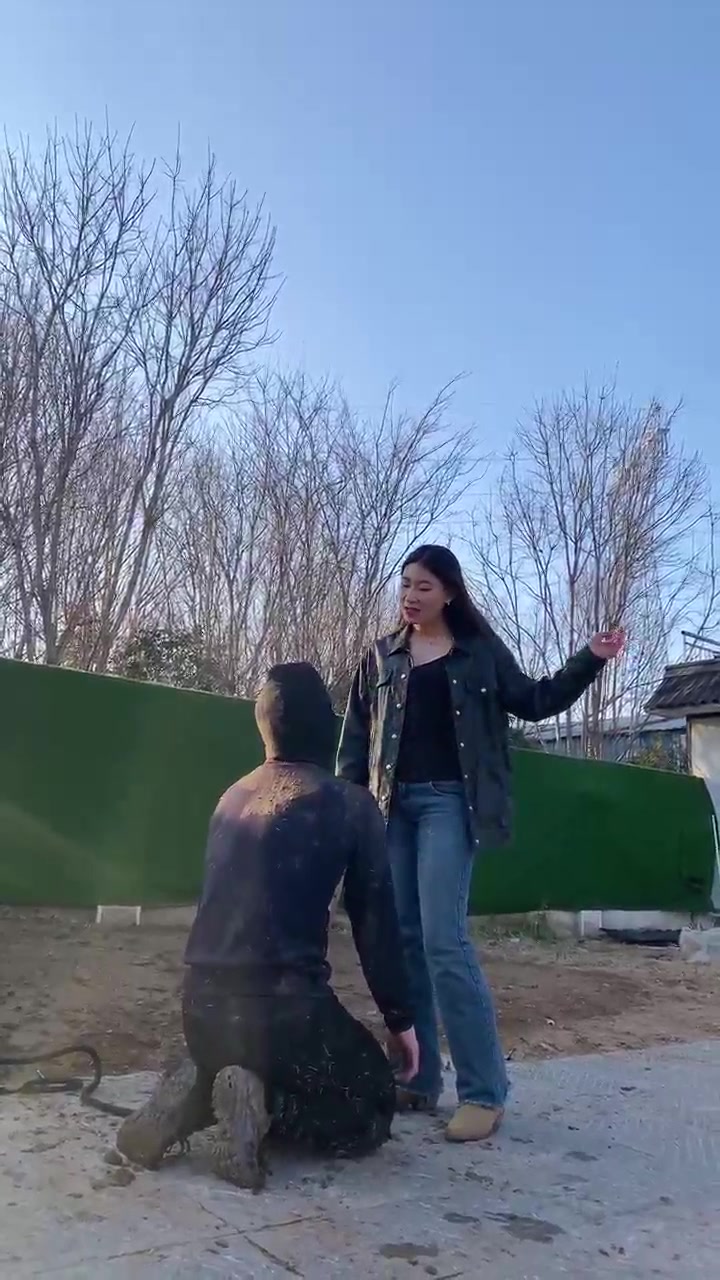 星染 户外泥地暴揍