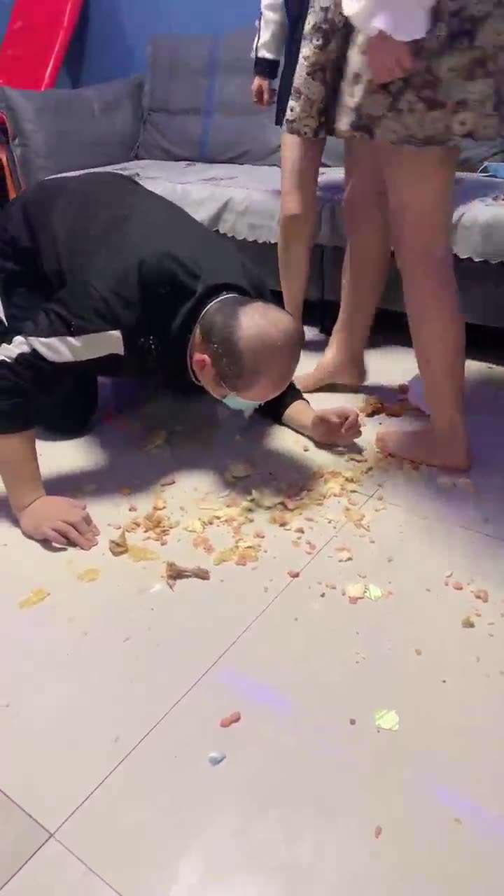 与精神小妹的那些事 踩脸 碾碎