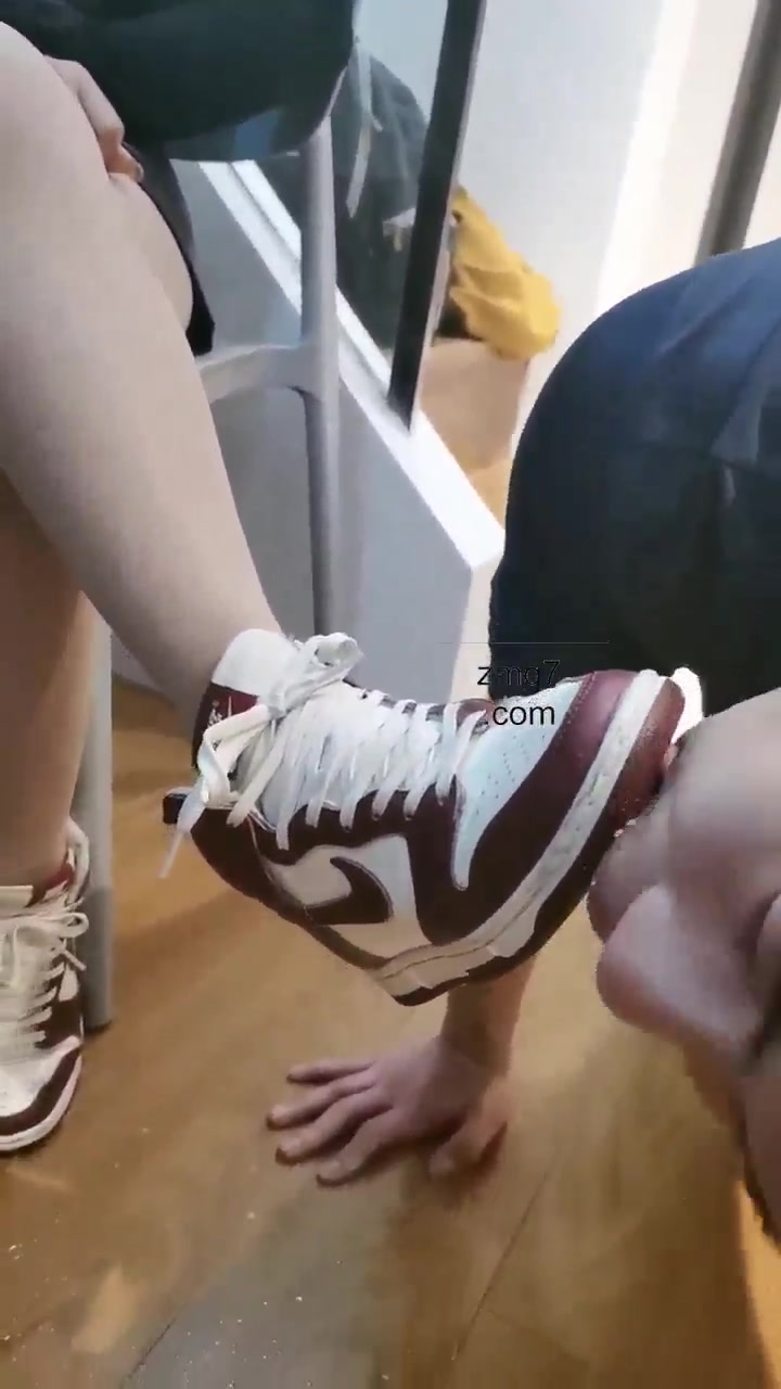 海绵大大 双狗奴来伺候