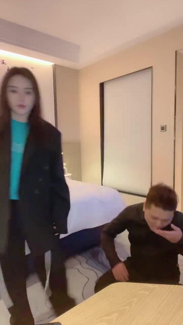 楠熙 剧情 教育半夜闯入的醉酒男
