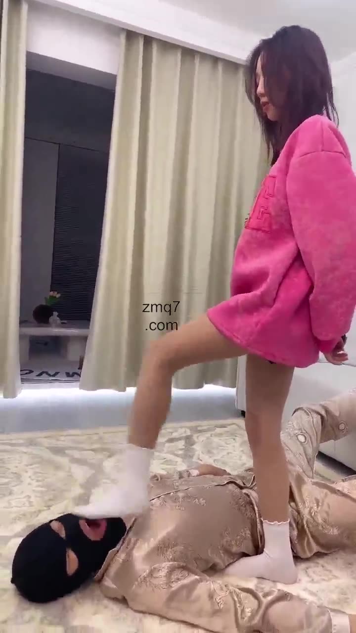 术术 踩踏狗奴 舔脚