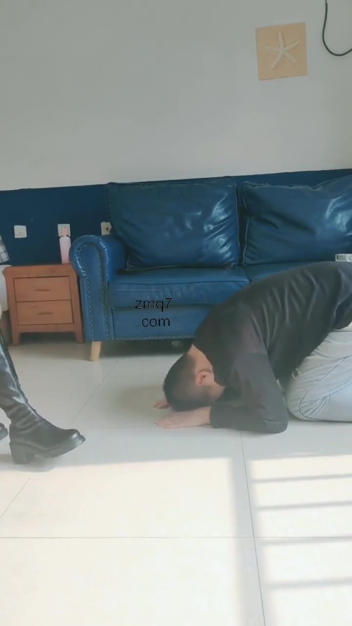 重庆第一帅男神 18岁青春女高上课 第一场