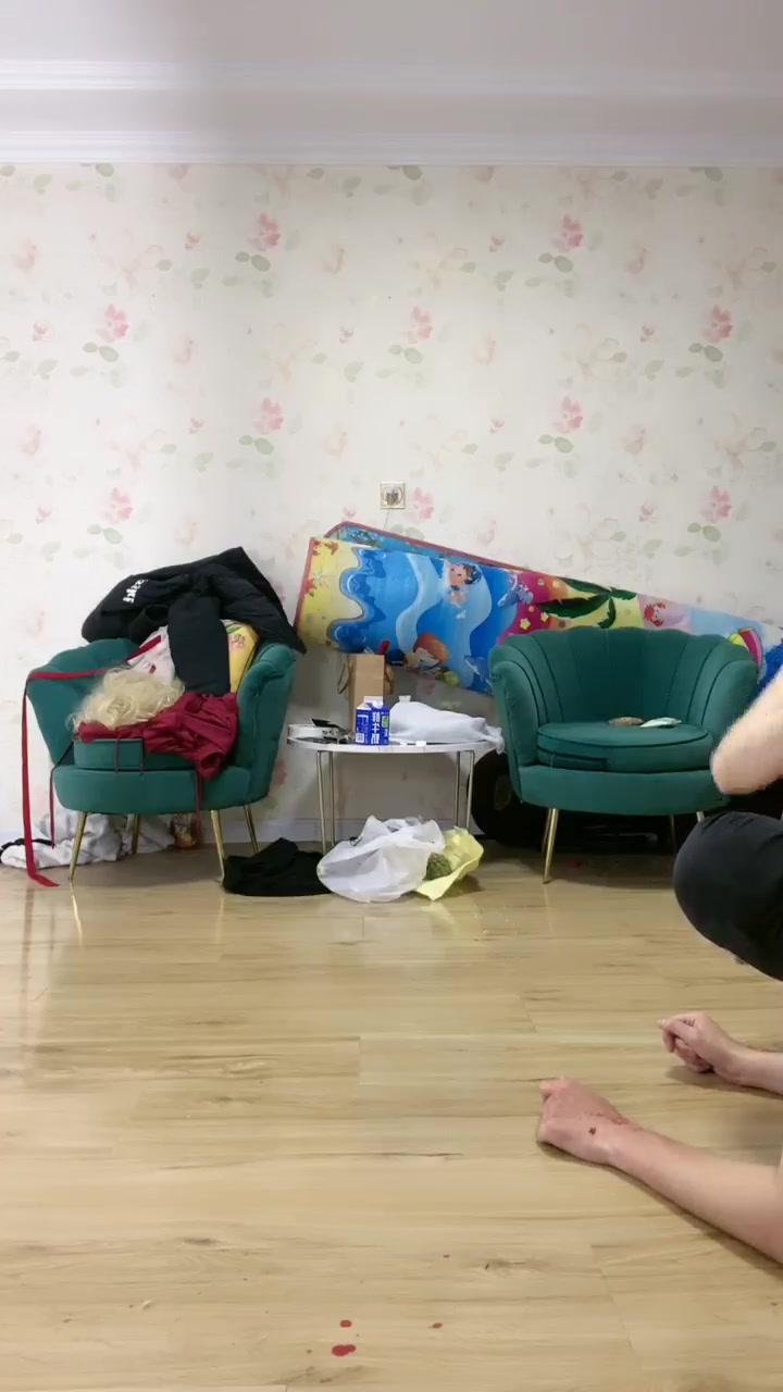 桃子 偷穿主人衣服