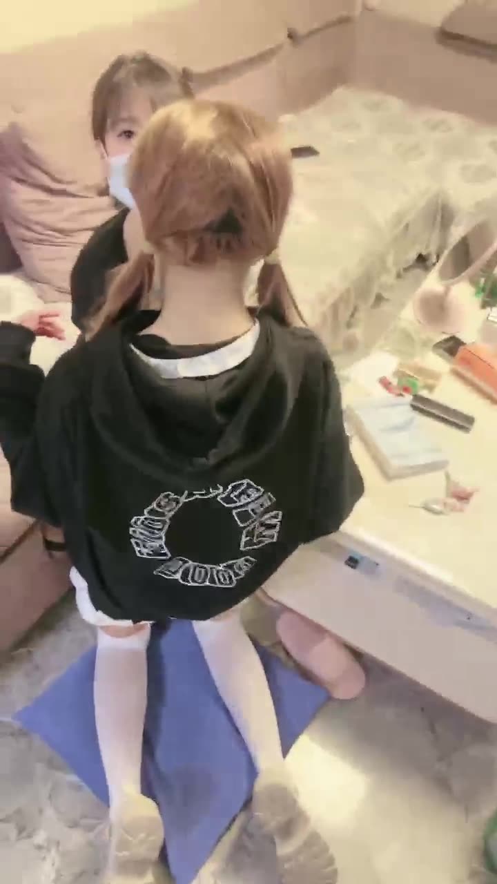 安琪 小女奴很可爱