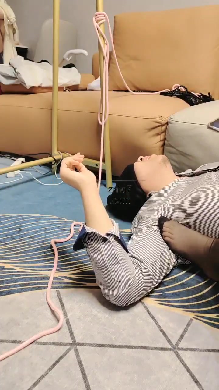 丫丫在北京 红绿灯 不行也嘚行