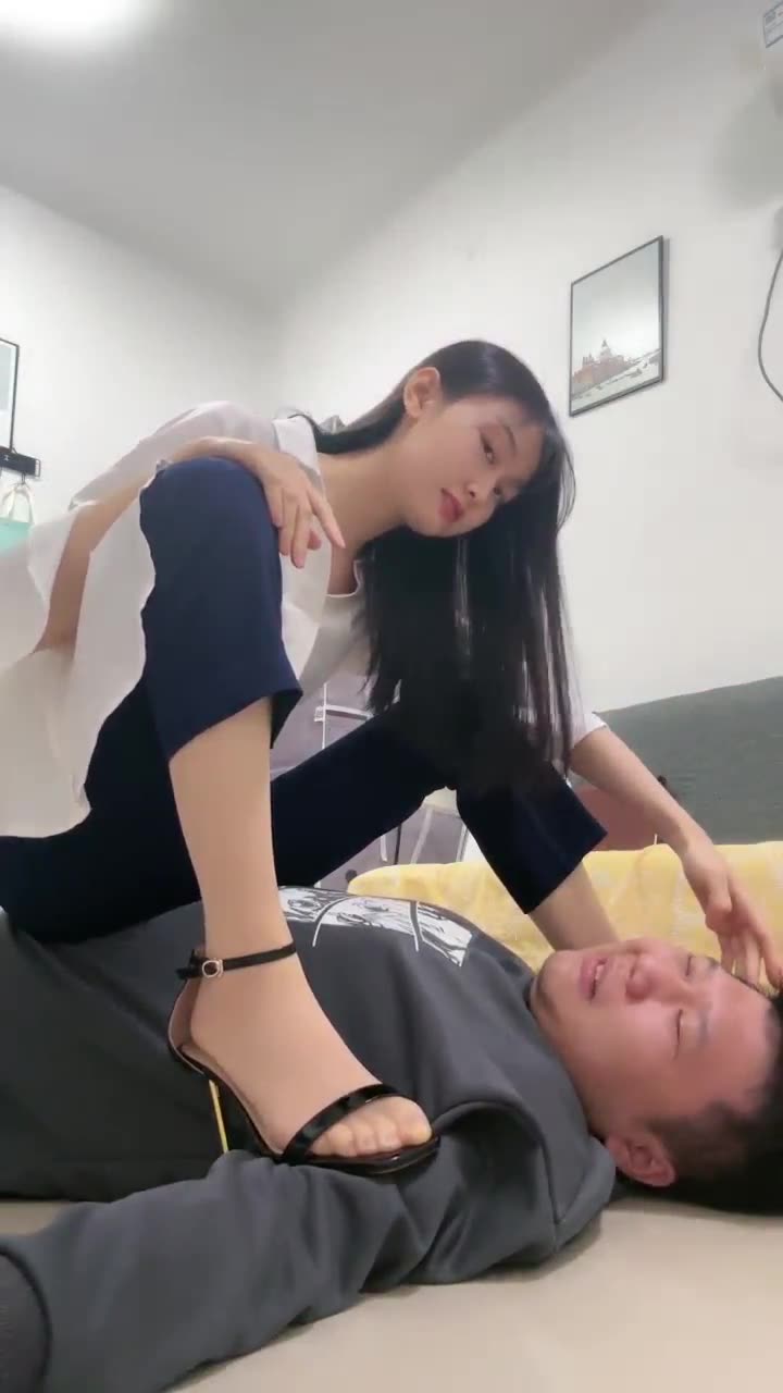 艾莉 坏女学生和家教老师