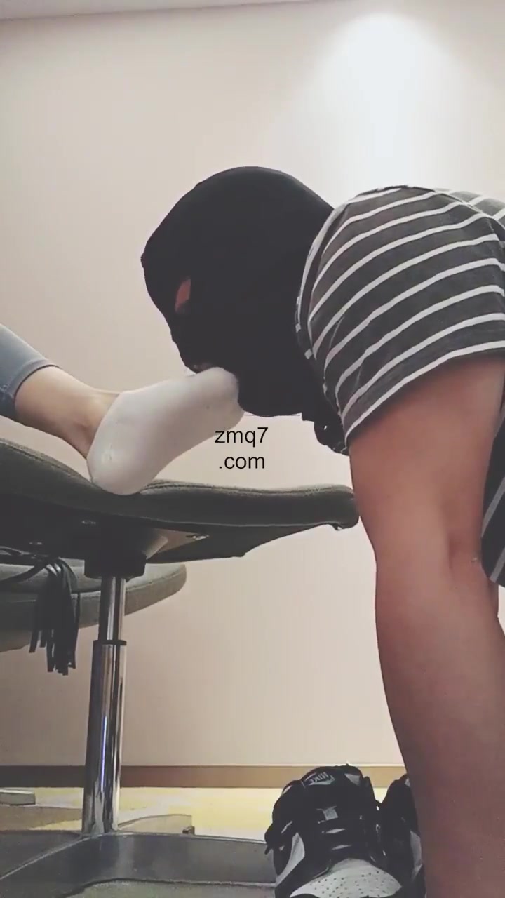 美娜格格 白袜裸足