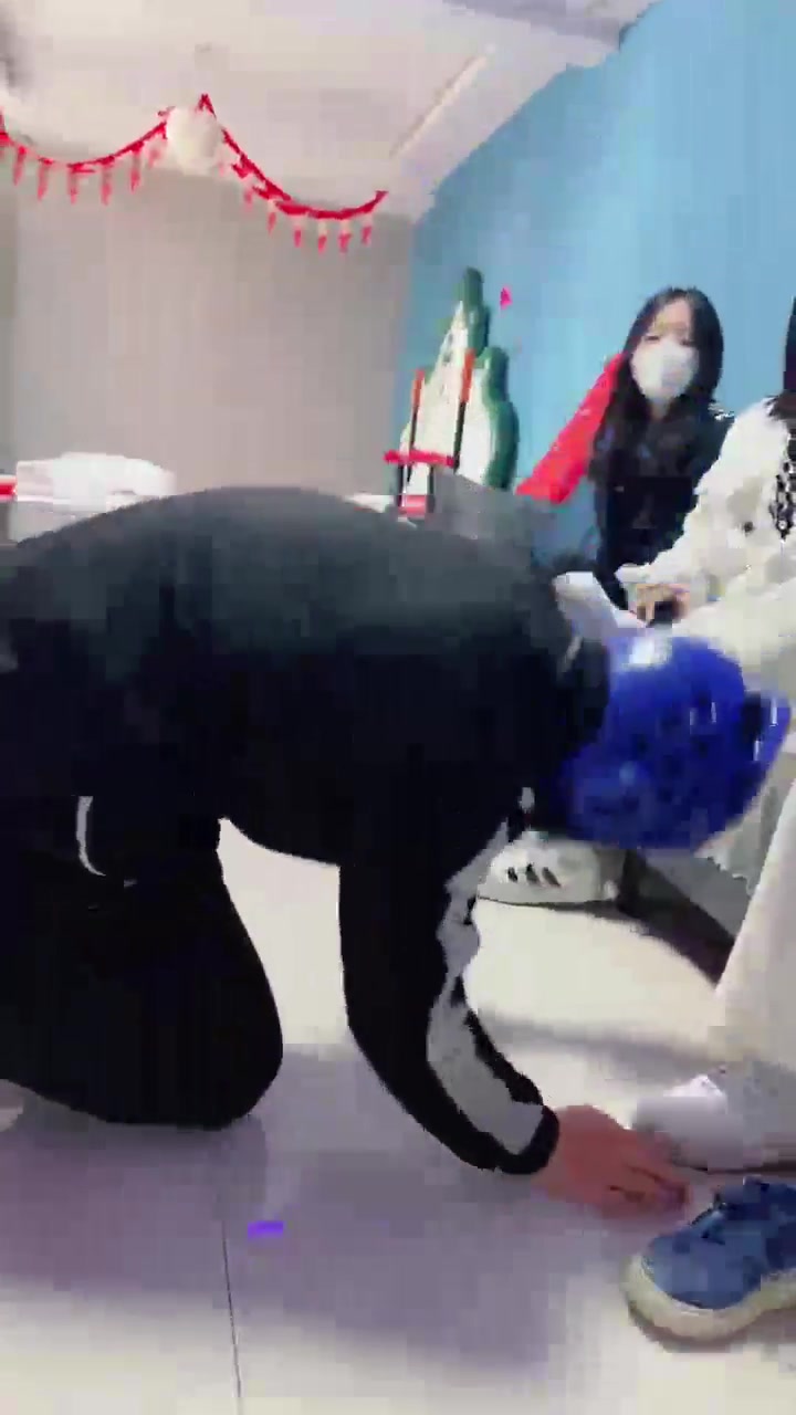 与精神小妹的那些事 超暴力 面部摧毁