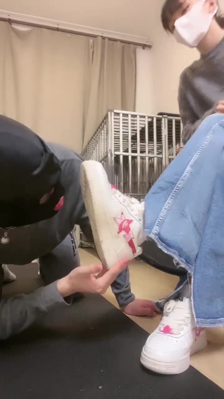 暴力美学 面试 愿意参与直播的奴才