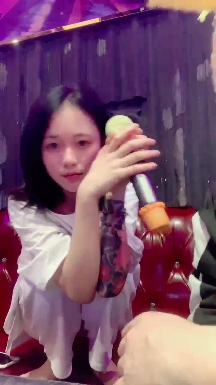 与精神小妹的那些事 唱歌调教