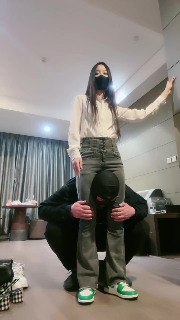 猫神 剧情 小姨子与姐夫