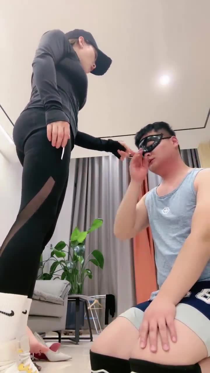 沐阳 带闺蜜一起调教
