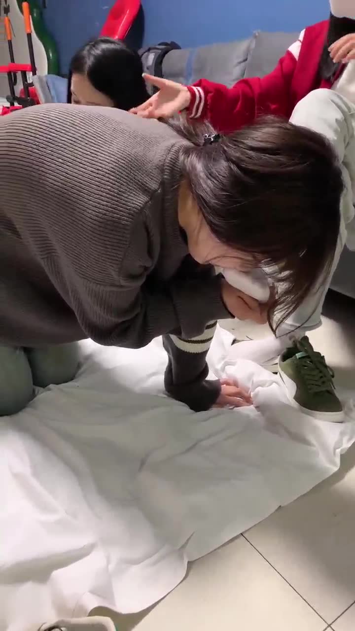 与精神小妹的那些事 调教情侣奴