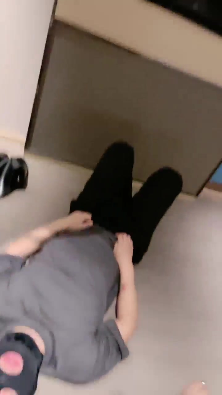 赵丽颖 母女踩踏