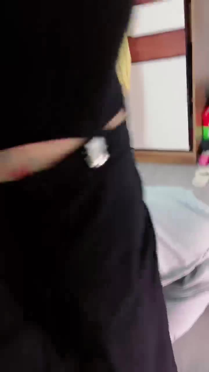 潘妮 剧情 未婚妻的室友居然回来了