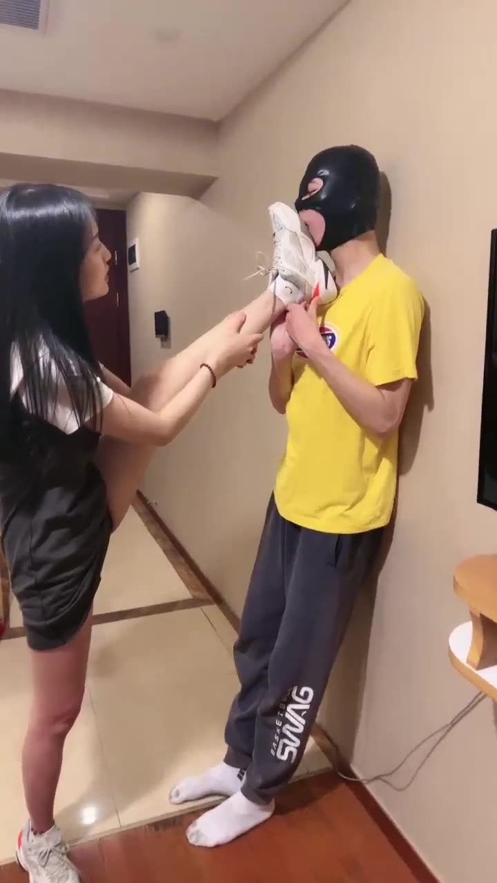 艾莉 剧情 教训学长