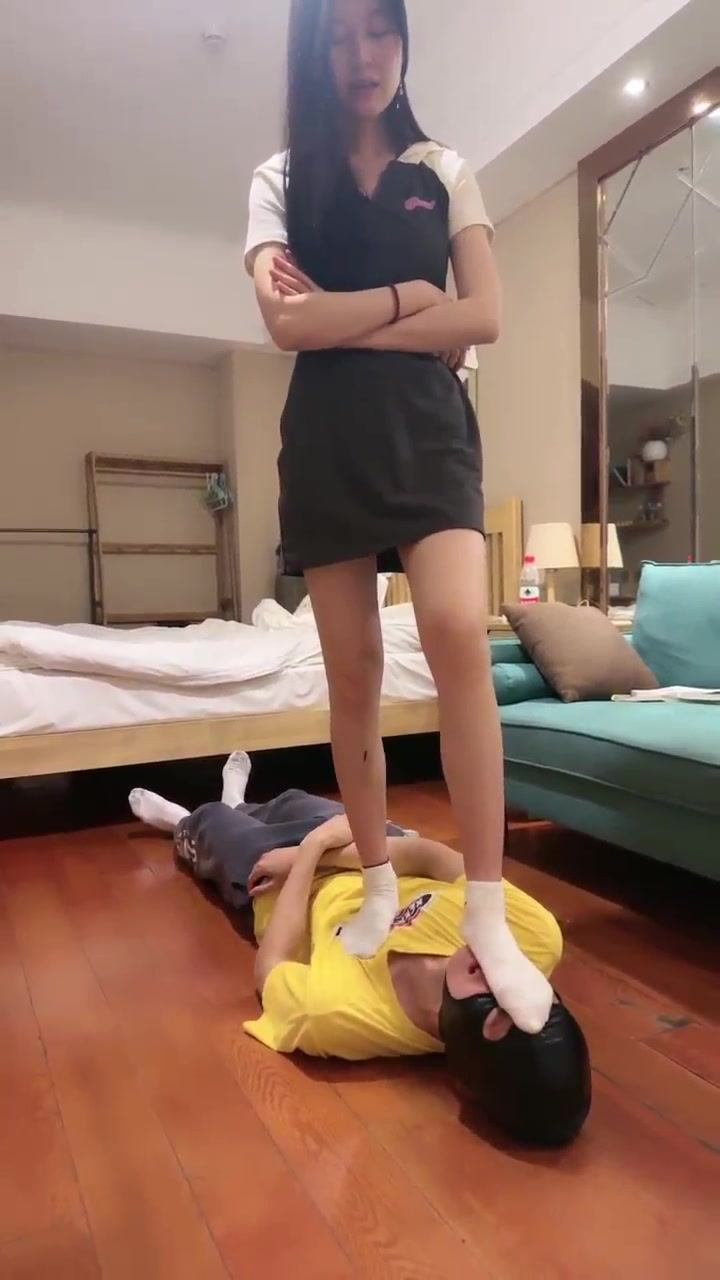 艾莉 剧情 教训学长