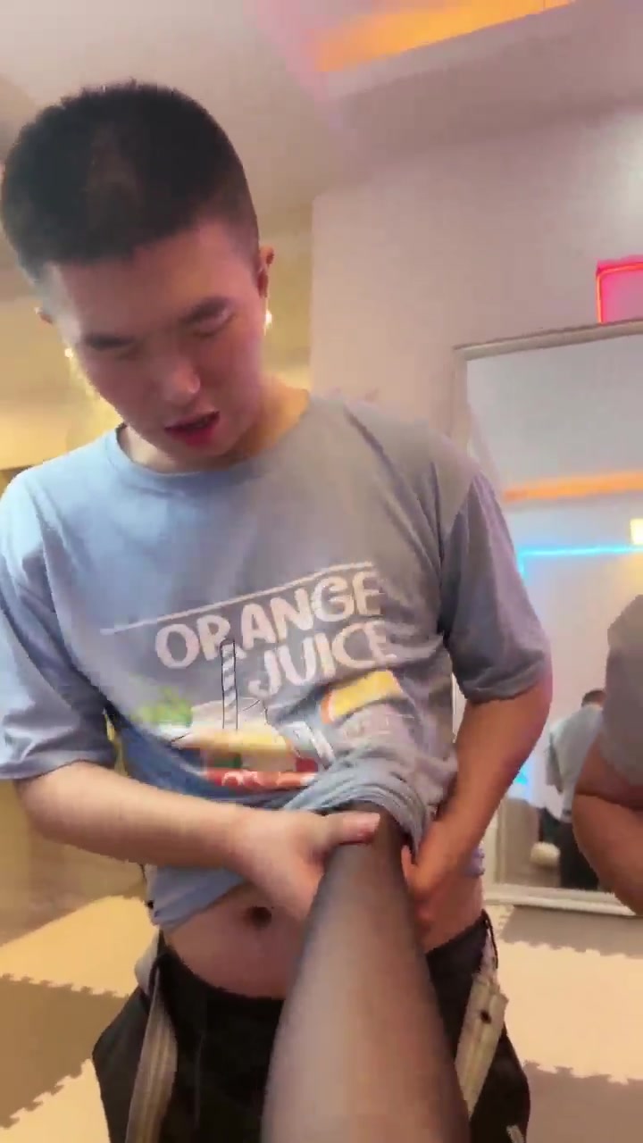 伊晨 双奴来上课